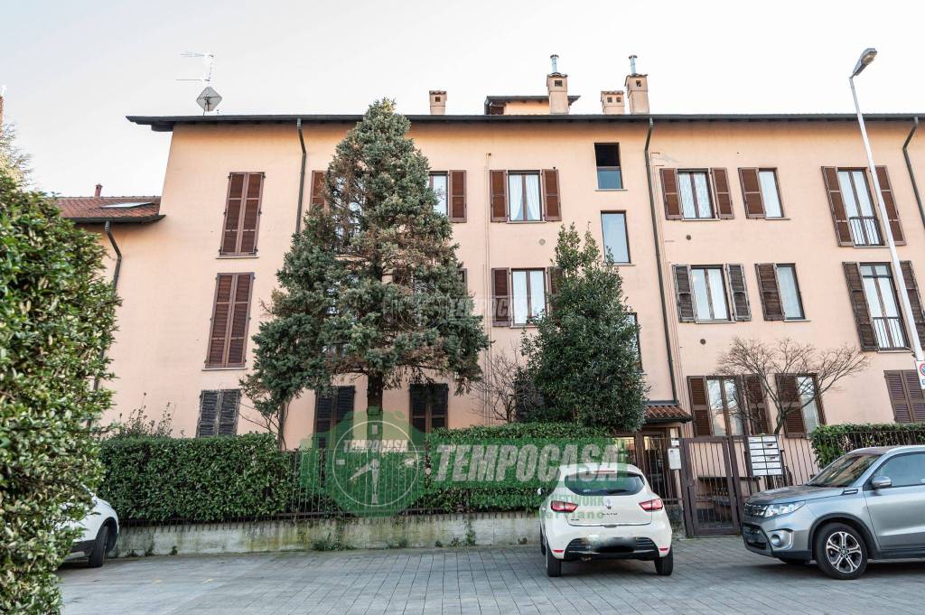 Appartamento in vendita a Nerviano via Giuseppe Toniolo 15