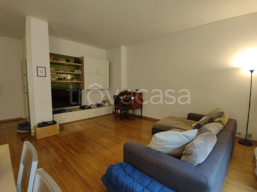 Appartamento in affitto a Como viale Massenzio Masia, 37
