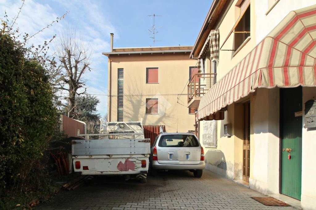 Casa Indipendente in vendita a Rio Saliceto via Griminella, 12