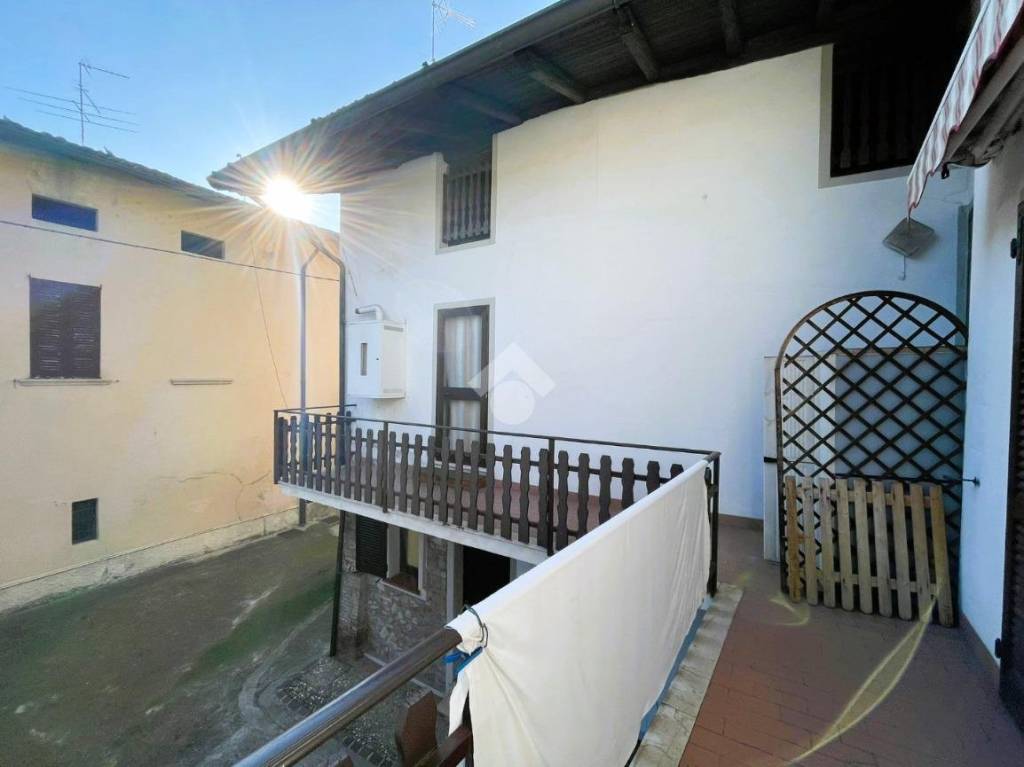 Appartamento in vendita a Chiari via Cortezzano, 69