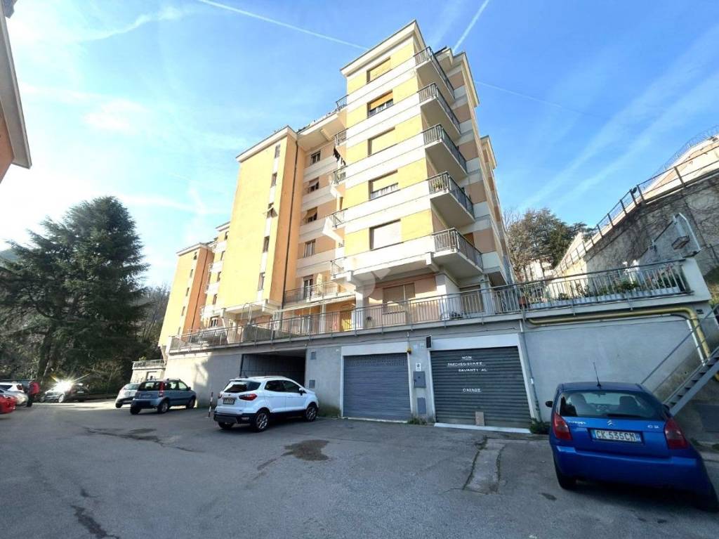 Appartamento in vendita a Genova via Coni Zugna, 36