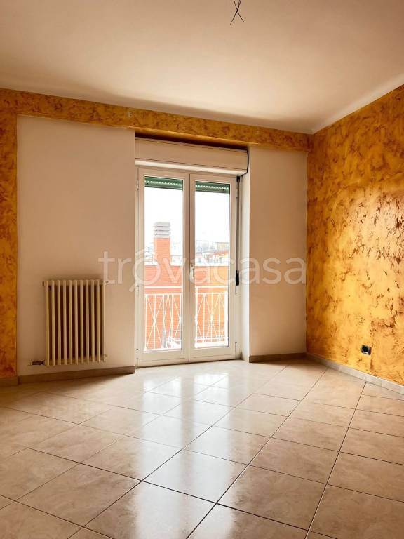 Appartamento in vendita a Gioia del Colle via Paolo Falcicchio, 32