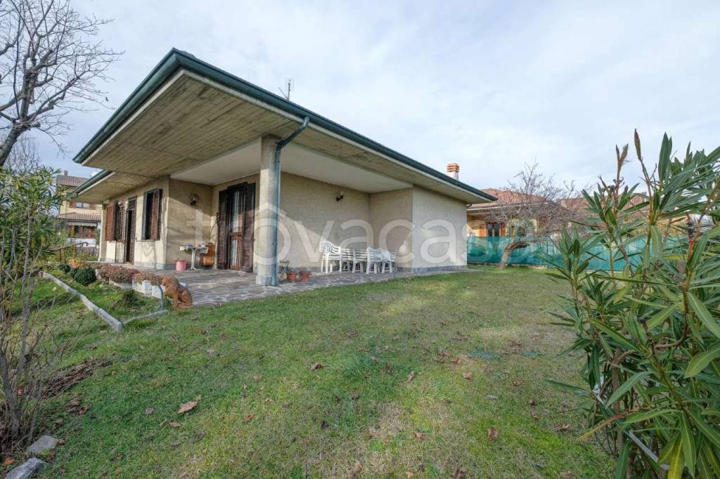 Villa in vendita a Trezzano Rosa via g. Di Vittorio 12