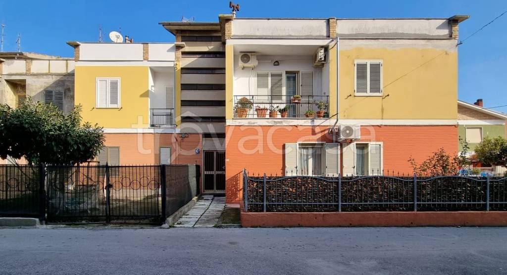 Appartamento in vendita a Pescara piazza Alcyone, 4
