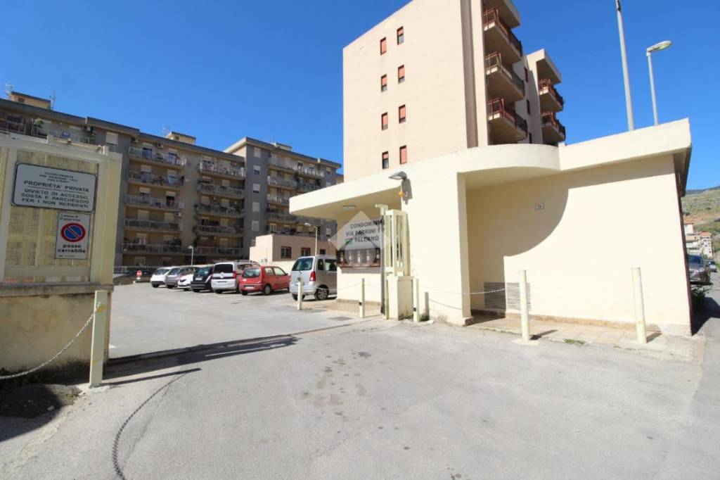 Appartamento in vendita a Palermo via Parrini, 14
