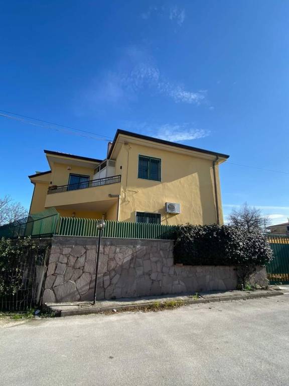 Appartamento in in affitto da privato a Giugliano in Campania via Oasi Sacro Cuore, 154