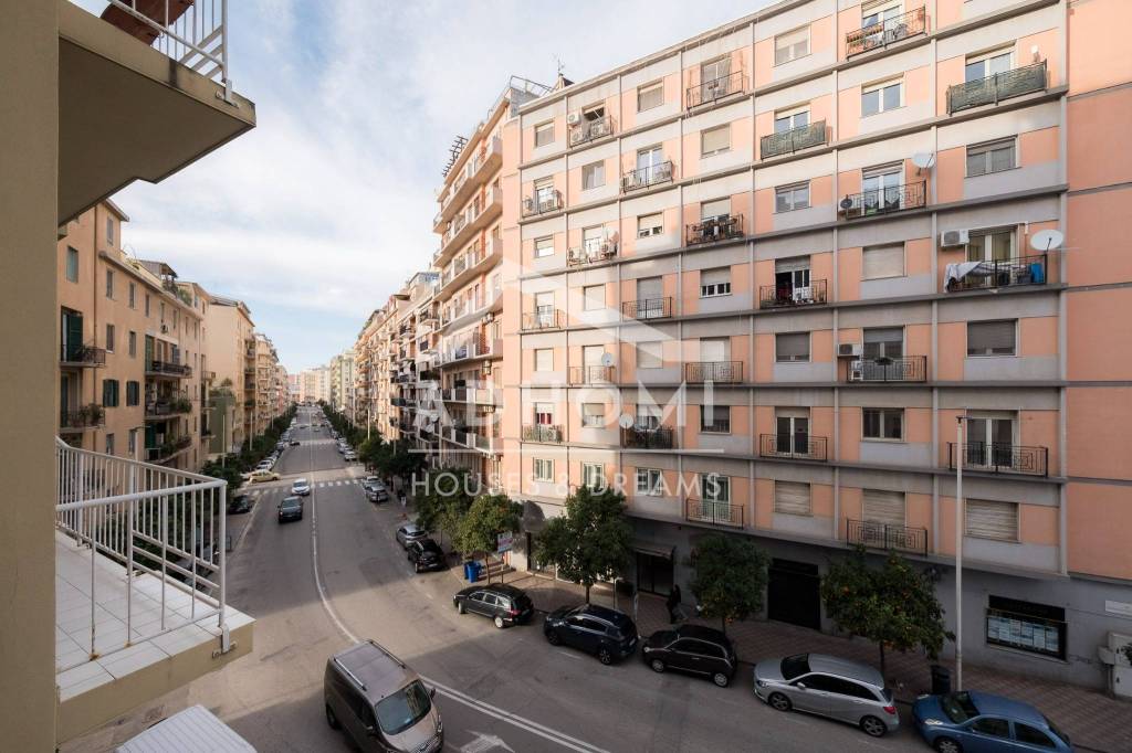 Appartamento in vendita a Cagliari via Giovan Battista Pergolesi, 79