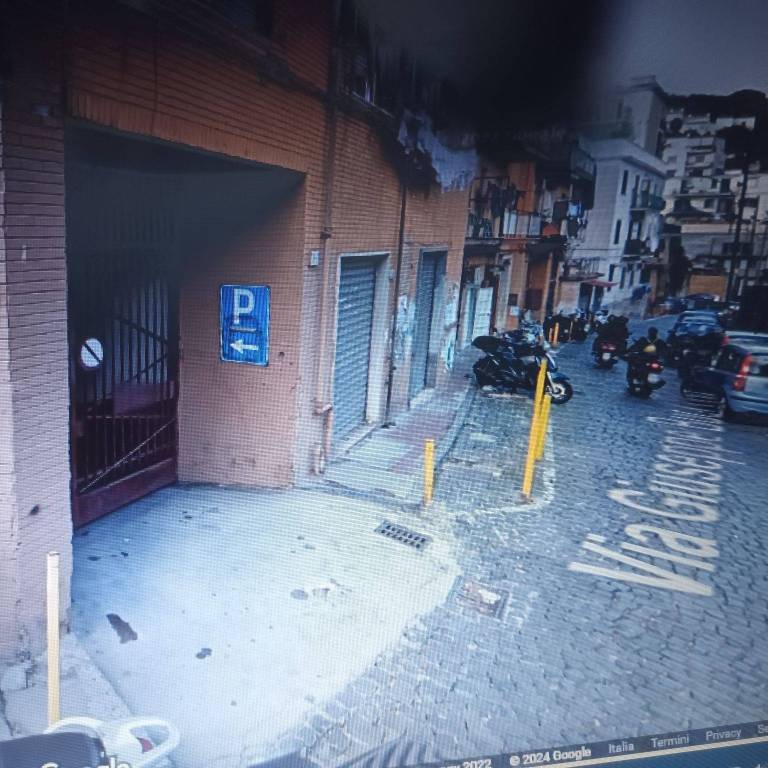Garage in vendita a Napoli via Giuseppe Buonomo, 12