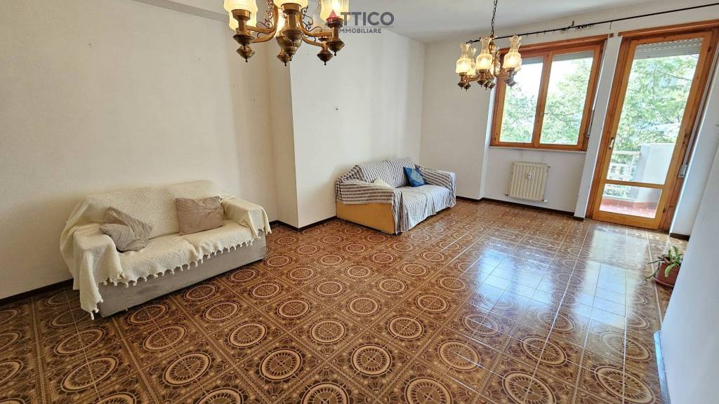Appartamento in vendita a Sassari via Mario De Martis, 6