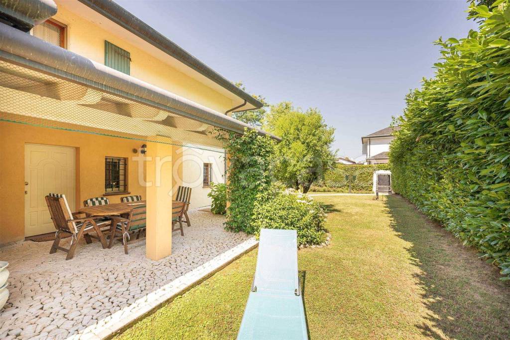 Villa Bifamiliare in vendita a Vigonza via Paganini, 8