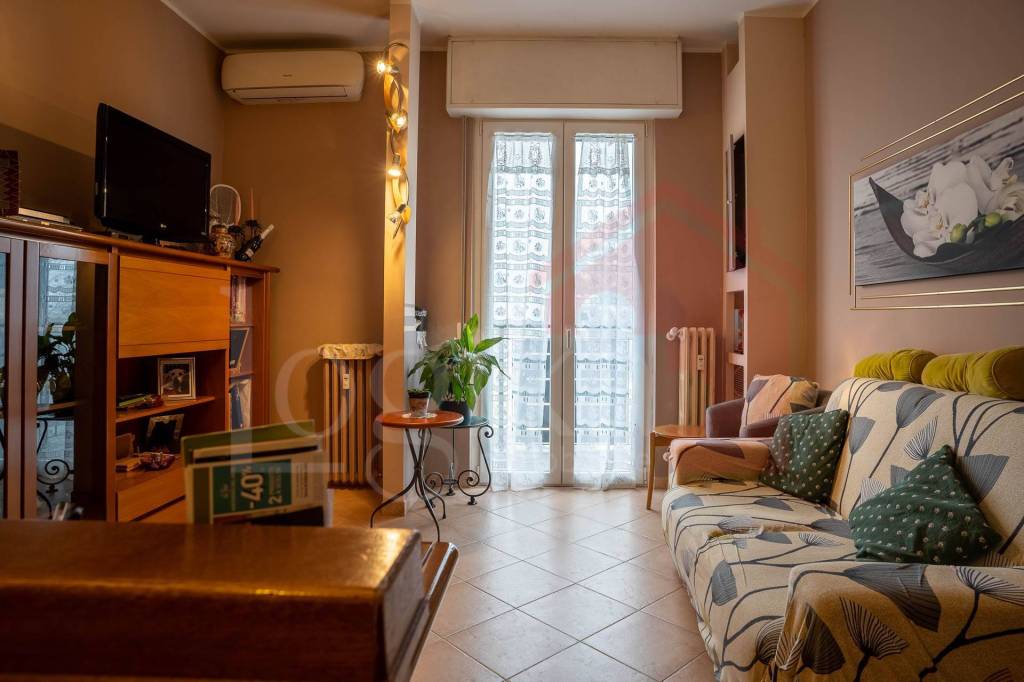 Appartamento in vendita a Rozzano via Bruno Buozzi, 50