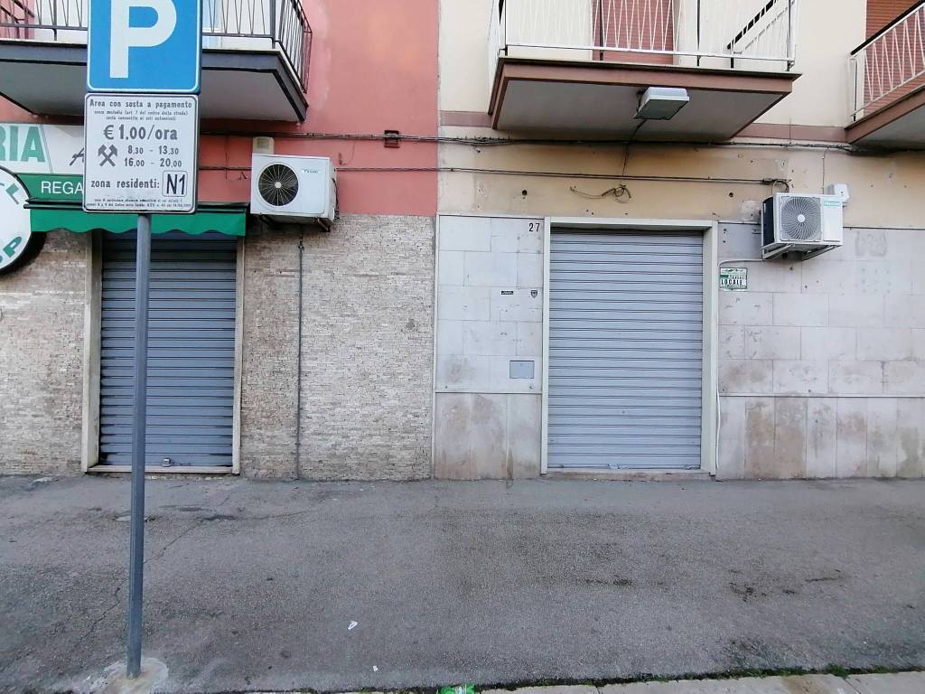 Negozio in affitto a Foggia piazza Aldo Moro