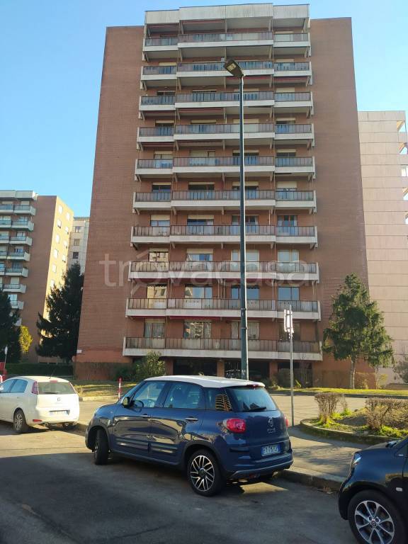 Appartamento in vendita a Torino via Edoardo Rubino, 77/b