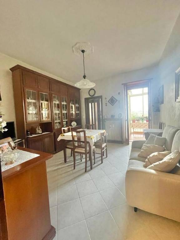 Appartamento in vendita a Piossasco via Torino , 83