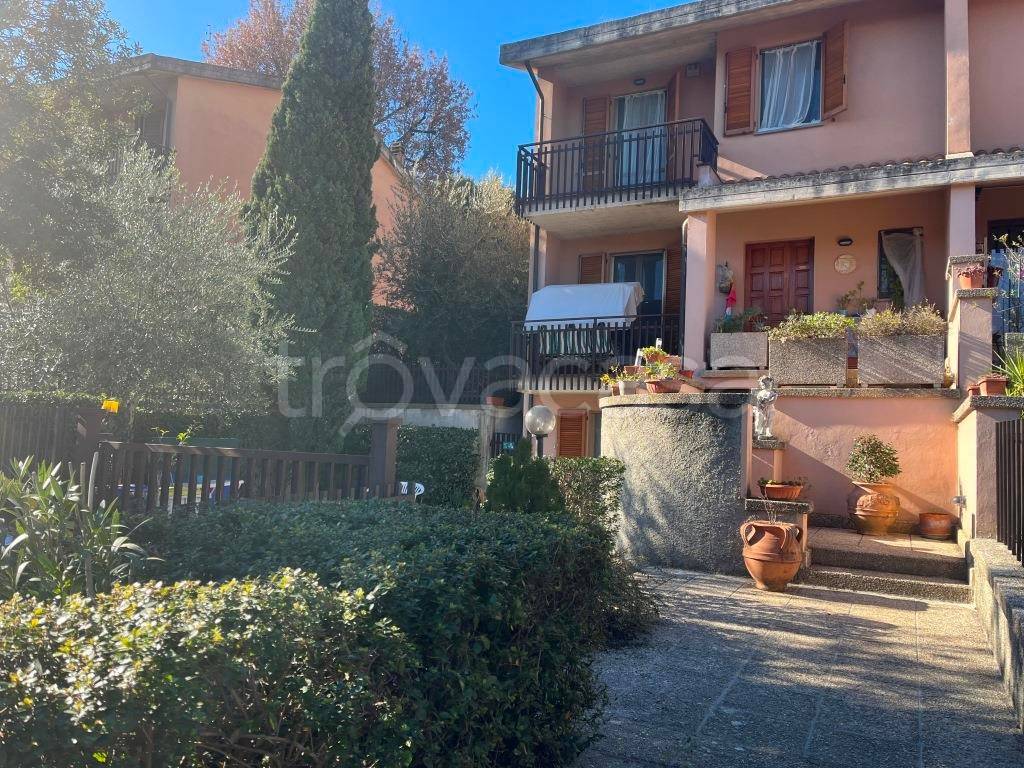Villa Bifamiliare in vendita a Perugia via Venere