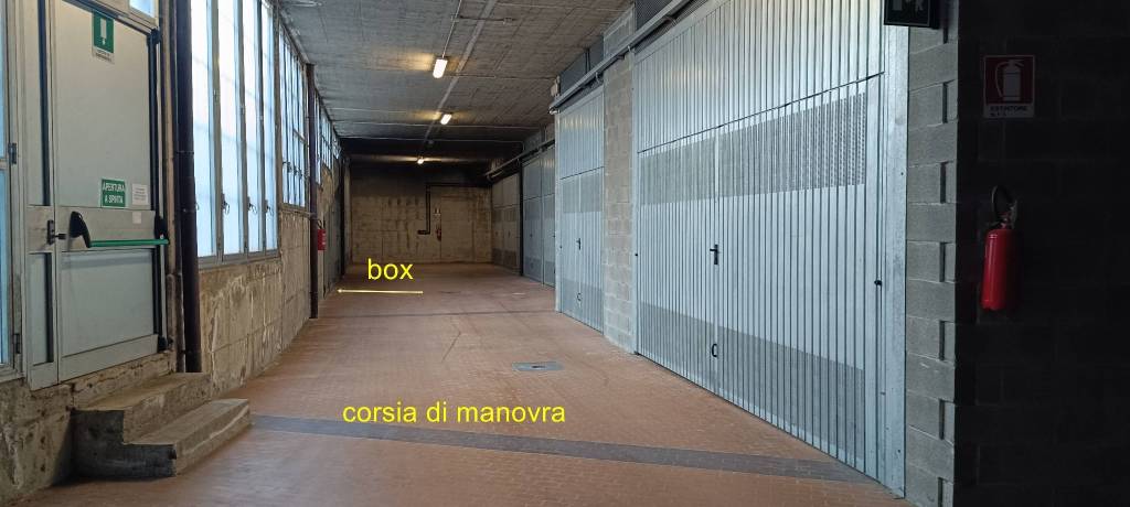 Garage in vendita a Cuneo via Beppe Fenoglio, 10