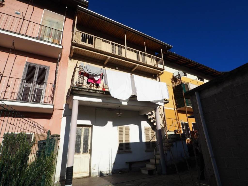 Casa Indipendente in vendita a Cossato via Pella Remo, 57