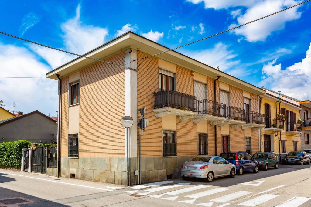 Appartamento in vendita a Moncalieri via Quintino Sella 9