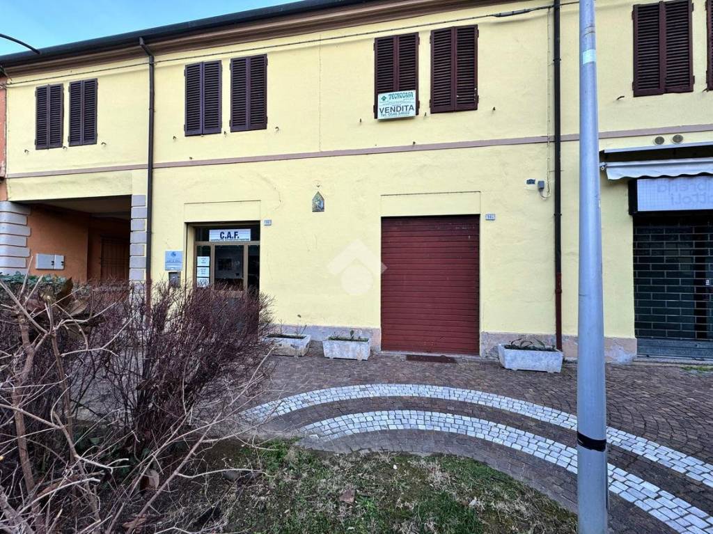Appartamento in vendita a Casola Valsenio piazza Alfredo Oriani, 12