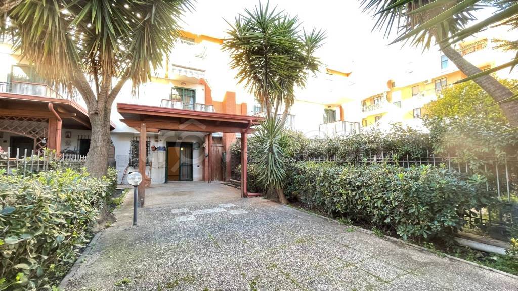 Villa in vendita a Foggia via Sandro Pertini