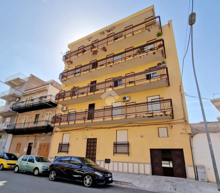 Appartamento in vendita a Villabate corso Vittorio Emanuele, 29