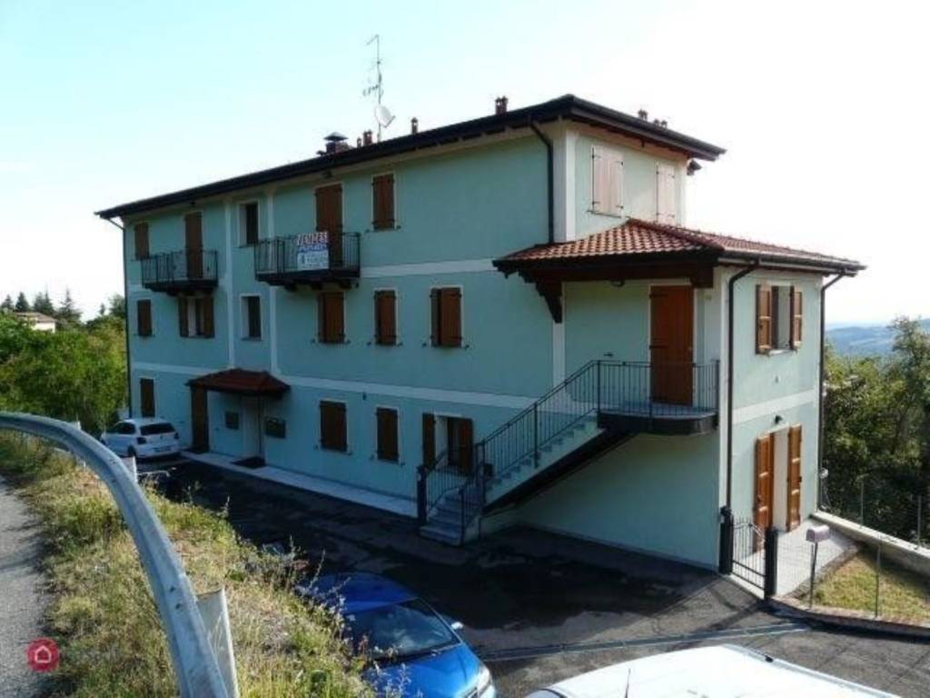 Appartamento in vendita a Serramazzoni via Giardini Nord s.n.c