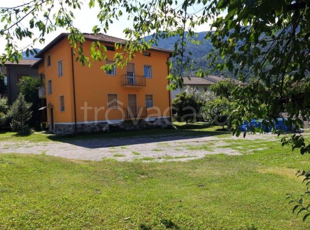 Villa Bifamiliare in in vendita da privato a Esine via Alessandro Manzoni, 91