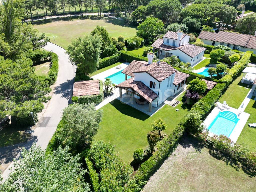 Villa in vendita a Rosolina via del Larice, 6