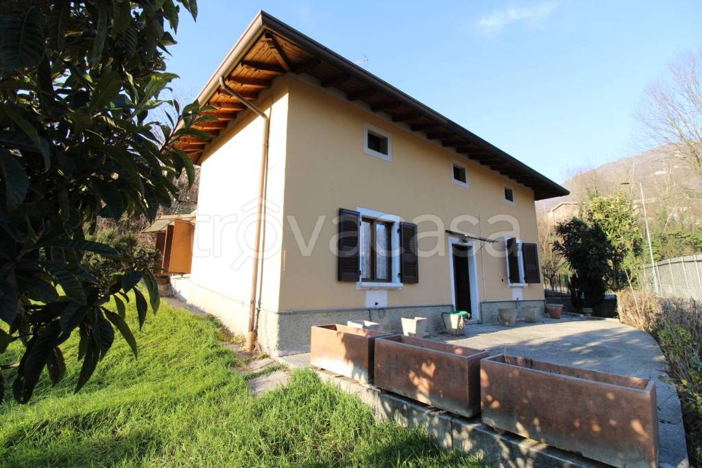 Villa in vendita a Lumezzane via Padre Massimiliano Kolbe