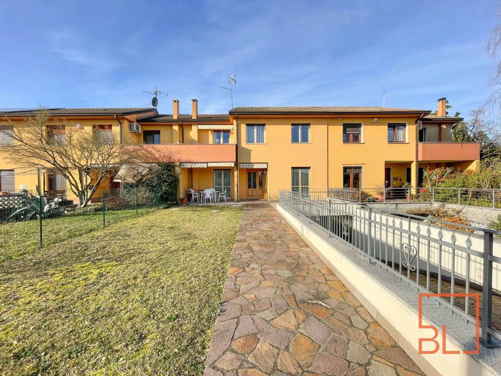 Villa a Schiera in vendita a San Pier d'Isonzo via Eugenio Curiel, 8