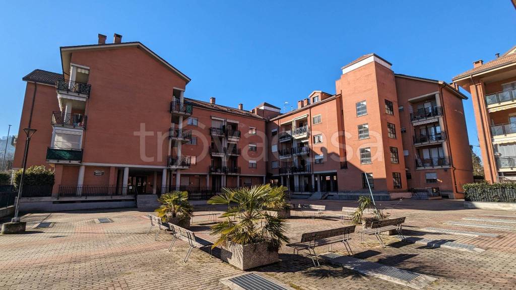 Appartamento in vendita a Gassino Torinese piazza Gianni Rodari, 1