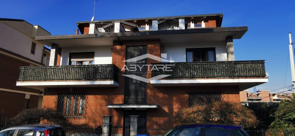 Appartamento in vendita a Beinasco via Pietro Mascagni, 7