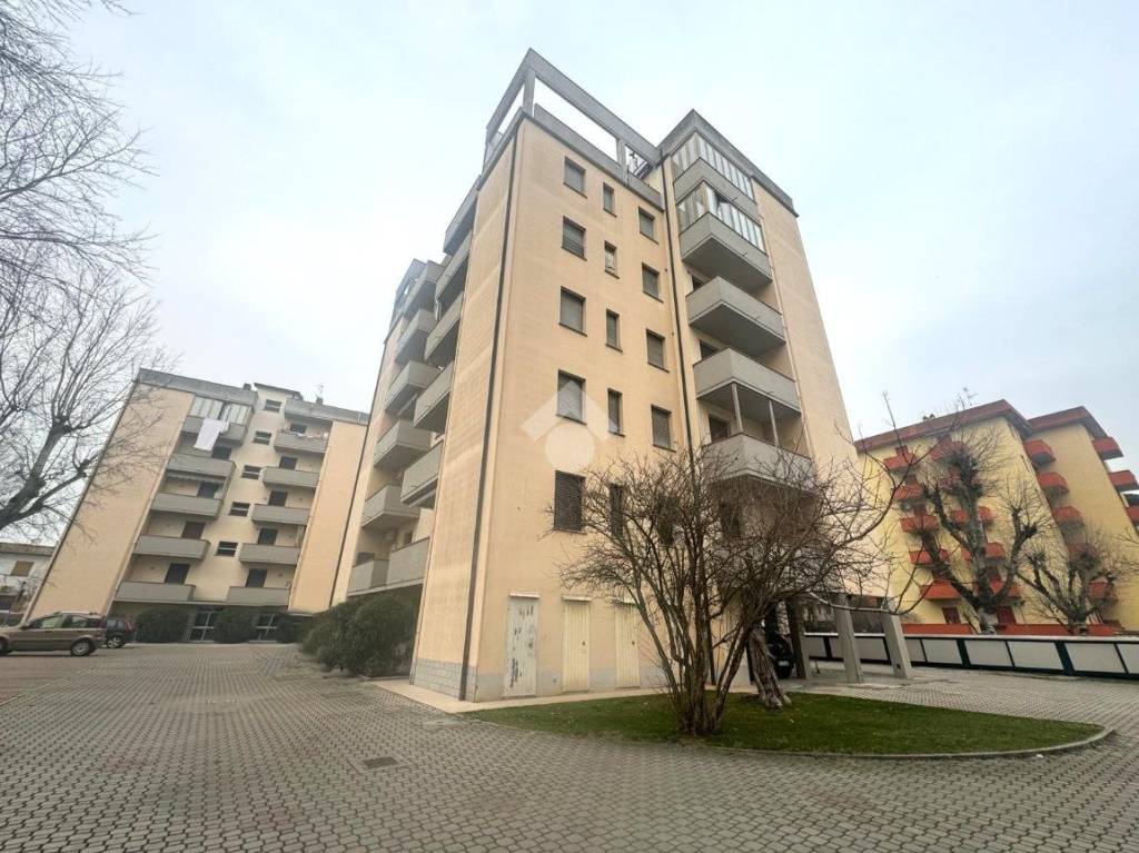 Appartamento in vendita a Ravenna viale Lodovico Ariosto, 31