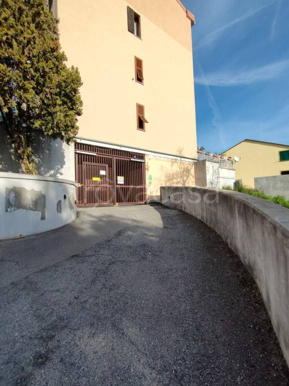 Garage in vendita a Genova viale Villa Gavotti, 19