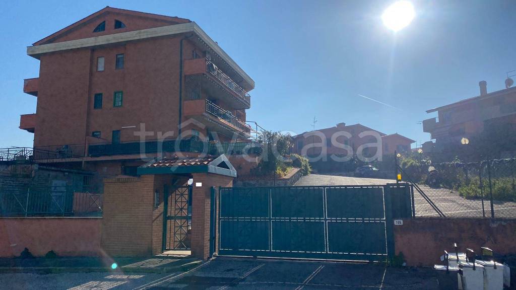 Appartamento in vendita a Monte Compatri via Lago di Bolsena