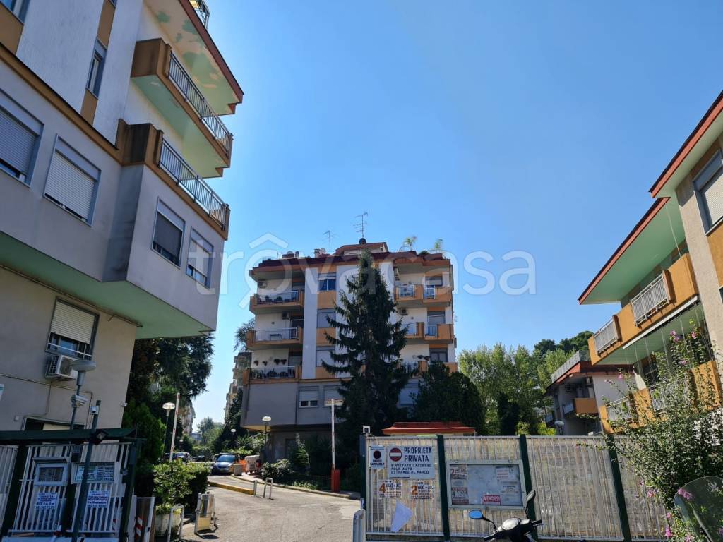 Appartamento in vendita a Napoli via Nuova San Rocco, 62-95