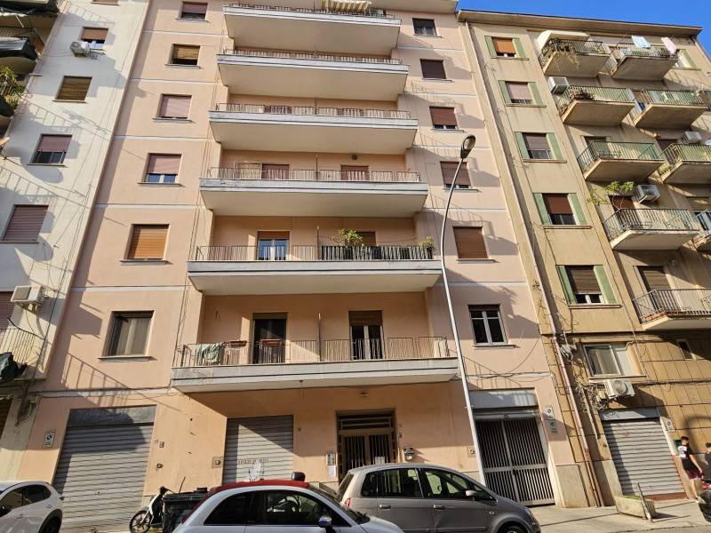 Appartamento in vendita a Palermo via Cardinale Tomasi