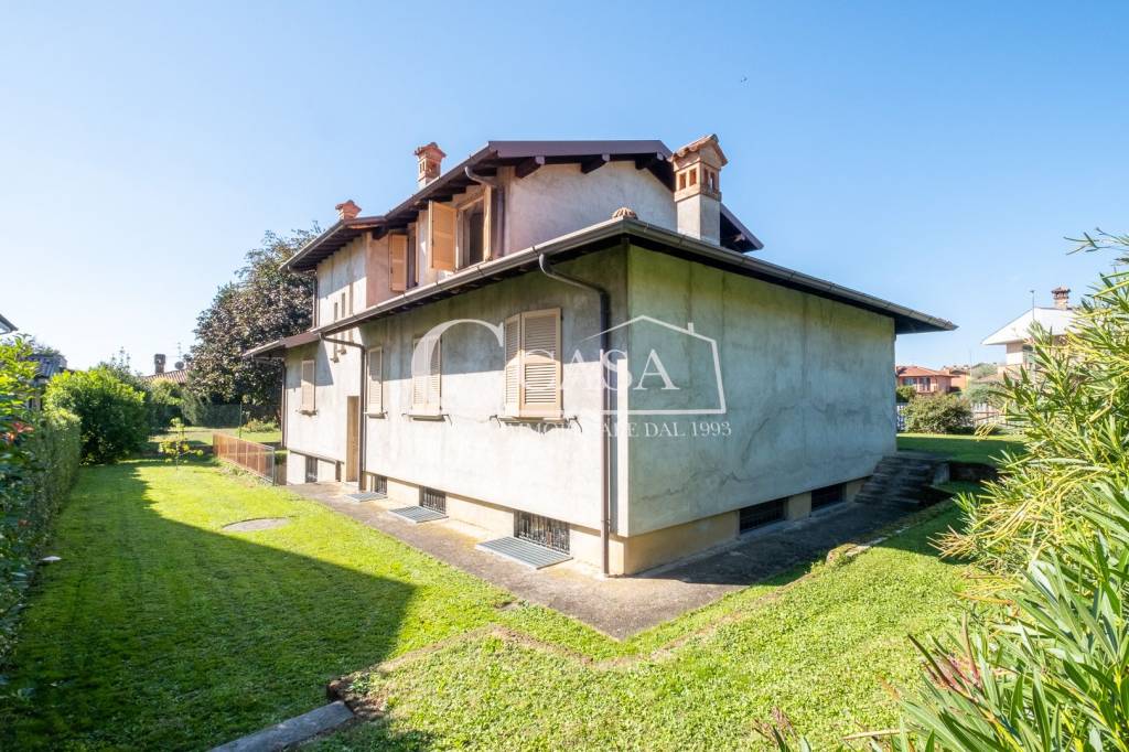 Villa Bifamiliare in vendita a Brembate di Sopra via e. Rampinelli