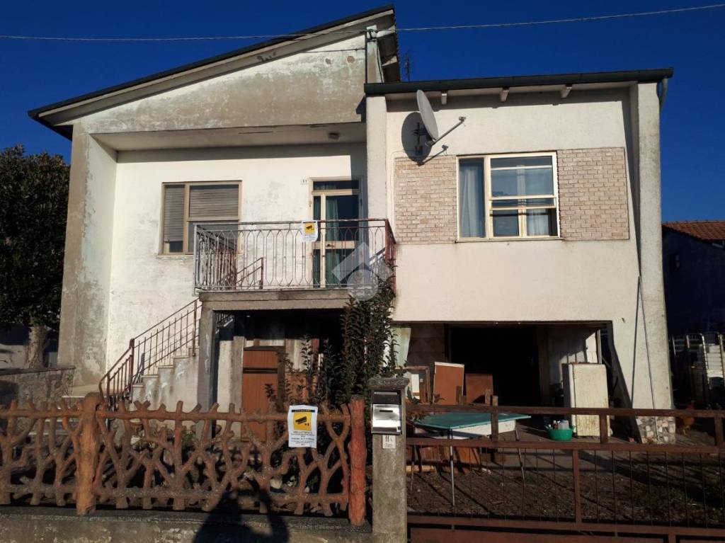 Casa Indipendente in vendita a Bagnacavallo via Bastogi, 11