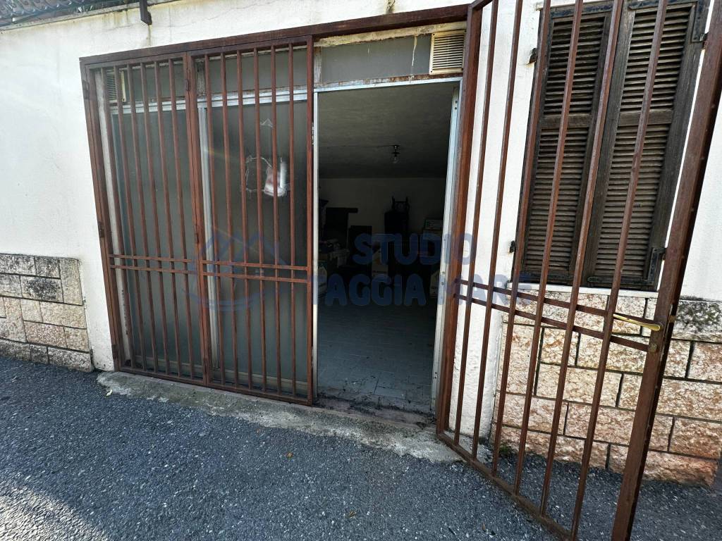 Magazzino in vendita a Riva Ligure corso Villaregia