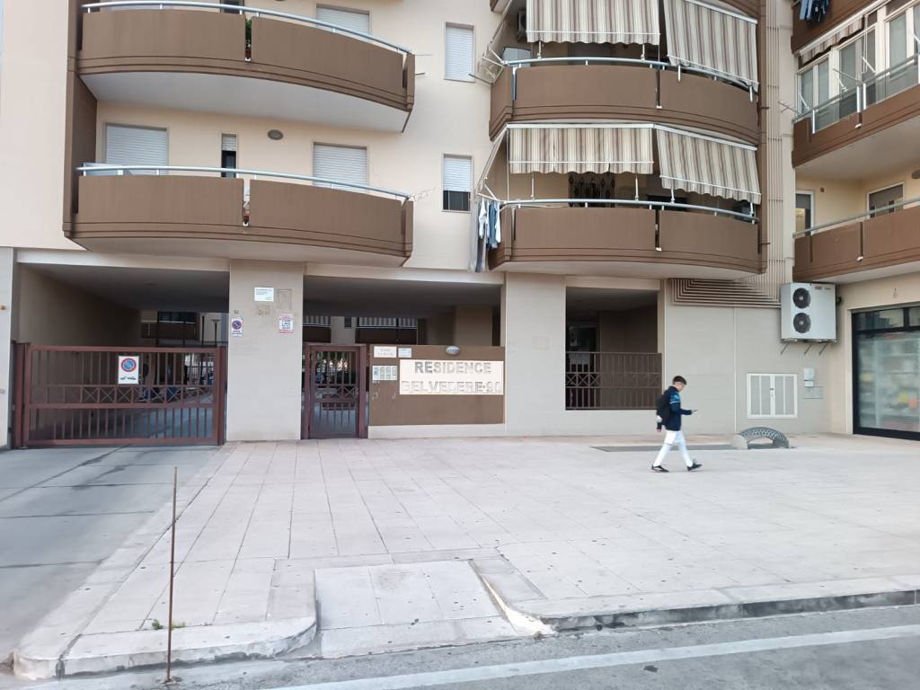 Garage in vendita a Bari strada Capo Scardicchio