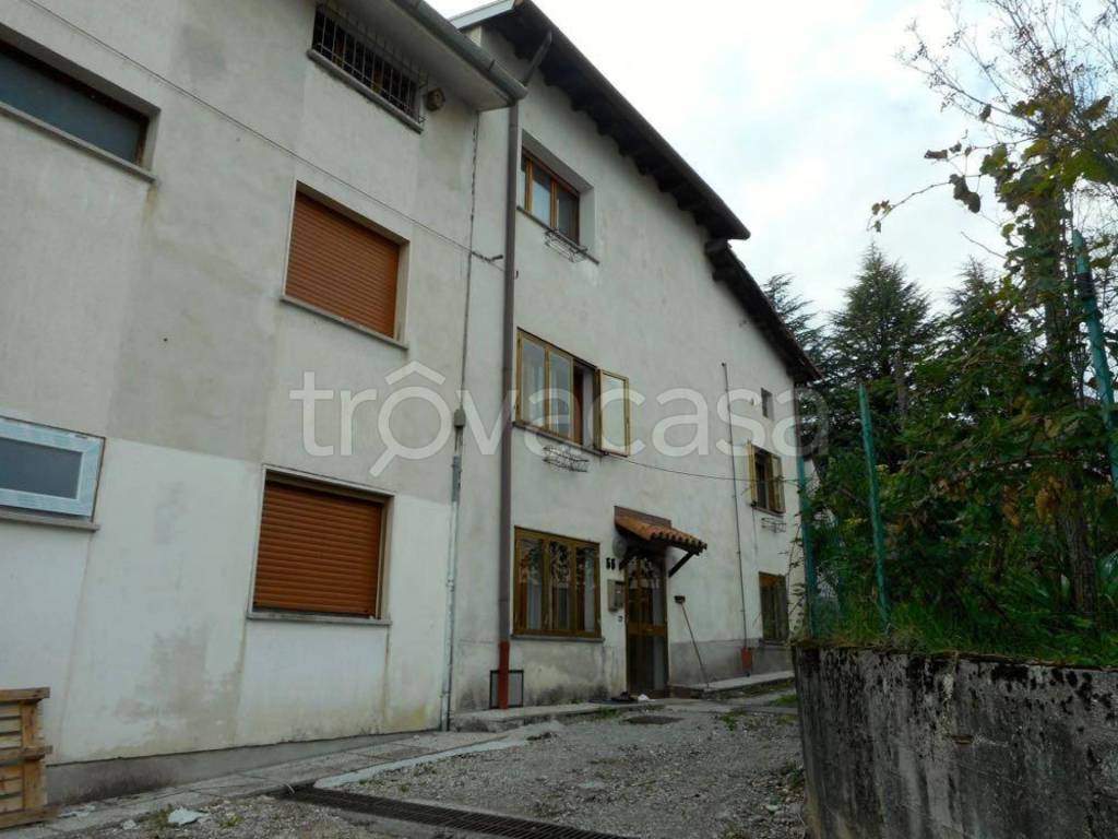 Villa Bifamiliare in vendita a Pinzano al Tagliamento