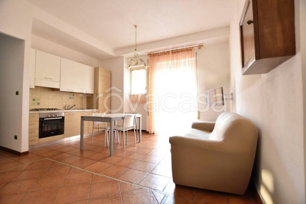 Appartamento in vendita a Sassari via Porcheddu Giovanni Antonio, 19