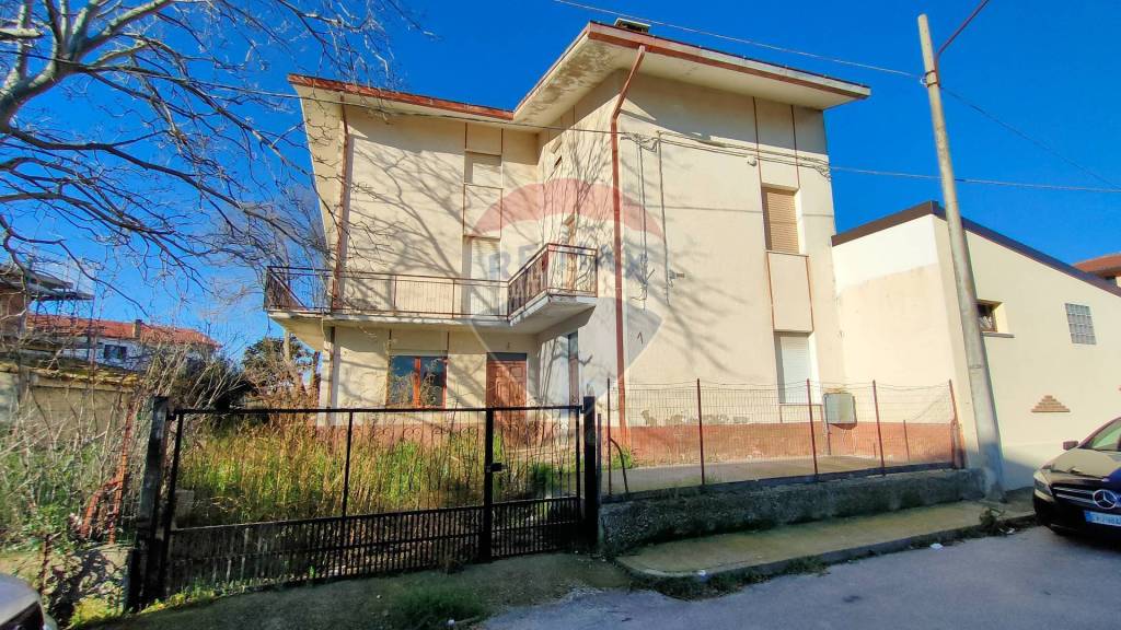 Villa in vendita a Paglieta via Papa Giovanni xxiii, 1