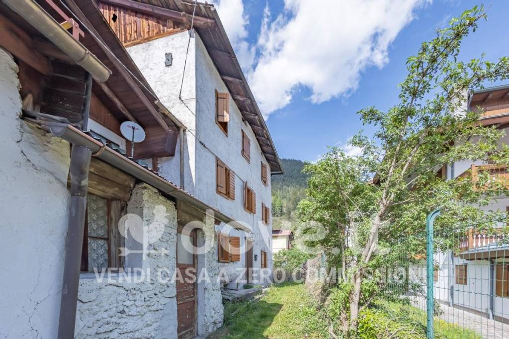 Casa Indipendente in vendita ad Auronzo di Cadore via Pais, 12