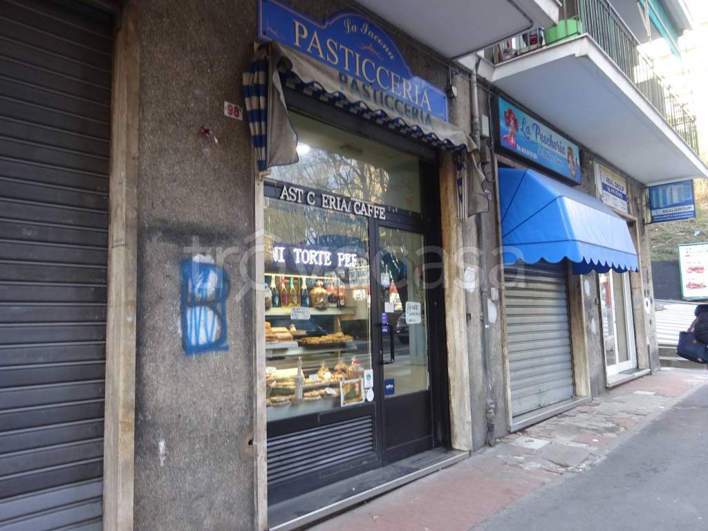 Pasticceria in vendita a Genova via Bologna