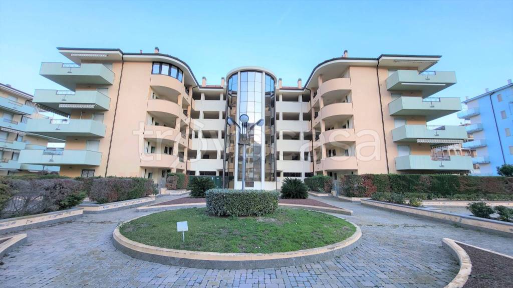 Appartamento in vendita ad Andora via Camillo Benso di Cavour, 41/a