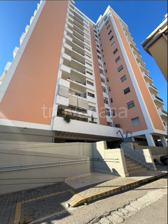 Appartamento in vendita a Taranto viale Magna Grecia, 322