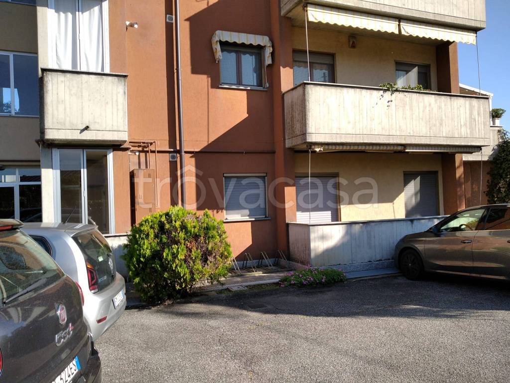 Appartamento in vendita a Chieri via Balbiano, 9