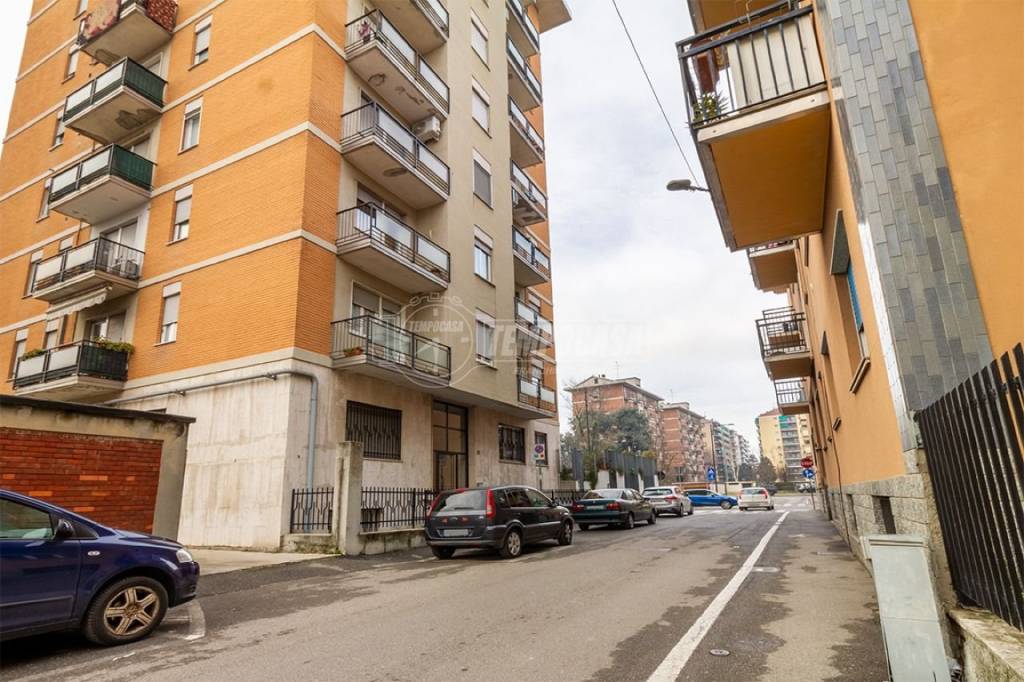 Appartamento in vendita a Cinisello Balsamo via montello 29